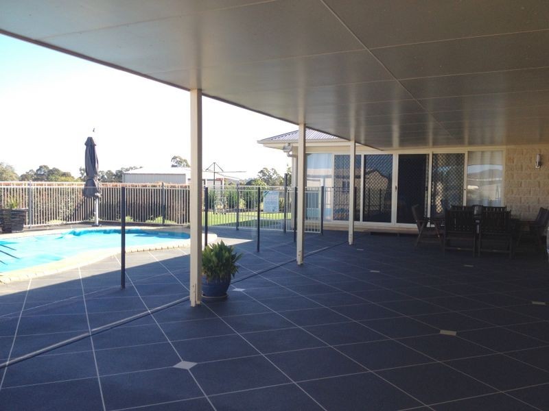 13-15 Peregrine Drive, Kingaroy QLD 4610