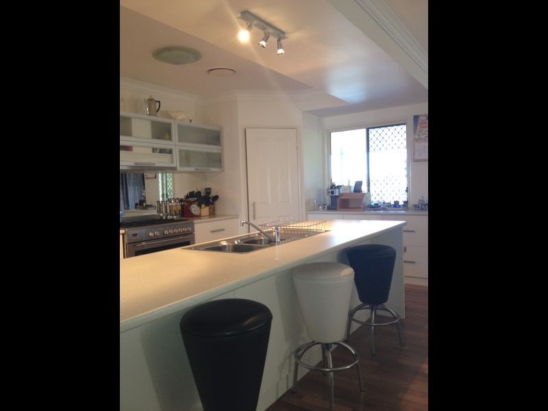 13-15 Peregrine Drive, Kingaroy QLD 4610