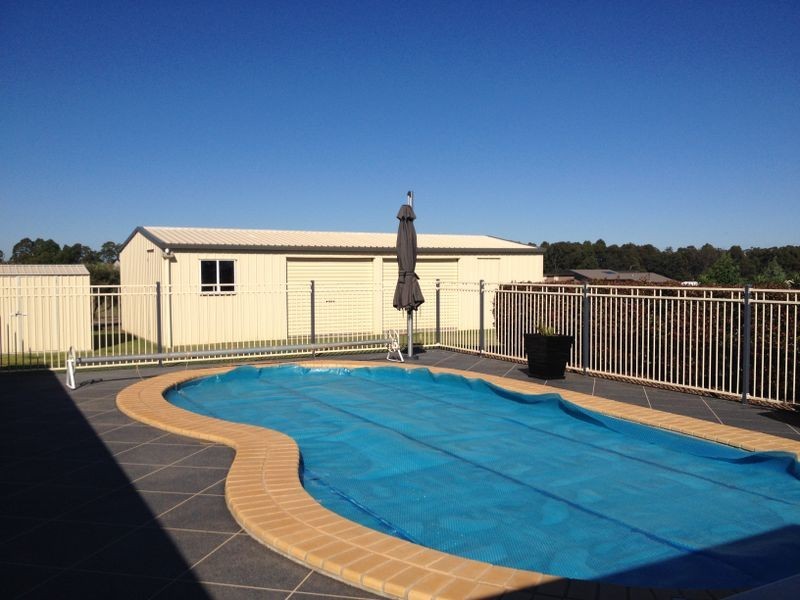 13-15 Peregrine Drive, Kingaroy QLD 4610