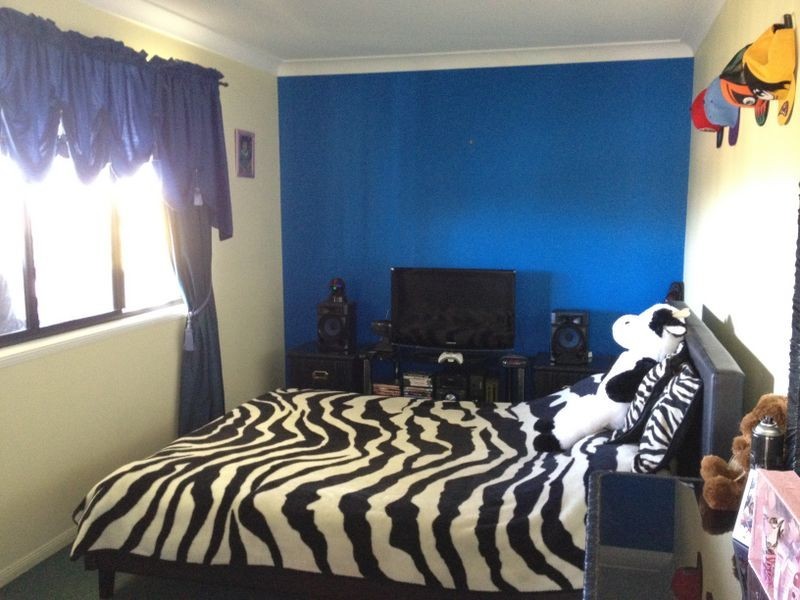 27 Adermann Drive, Kingaroy QLD 4610