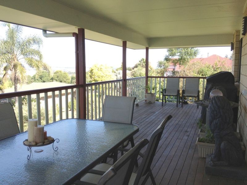 27 Adermann Drive, Kingaroy QLD 4610