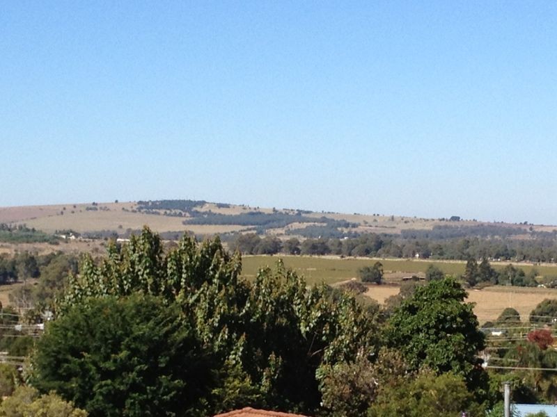27 Adermann Drive, Kingaroy QLD 4610