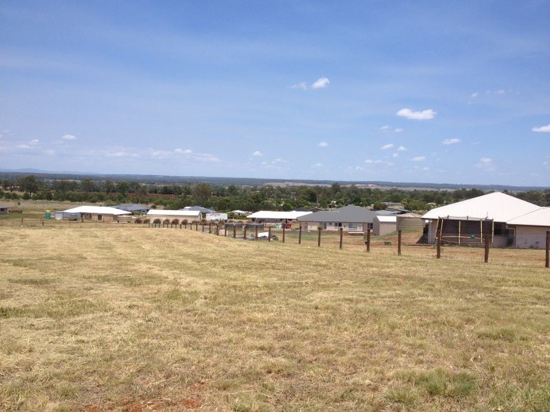 3 Crows Ash Crescent, Kingaroy QLD 4610