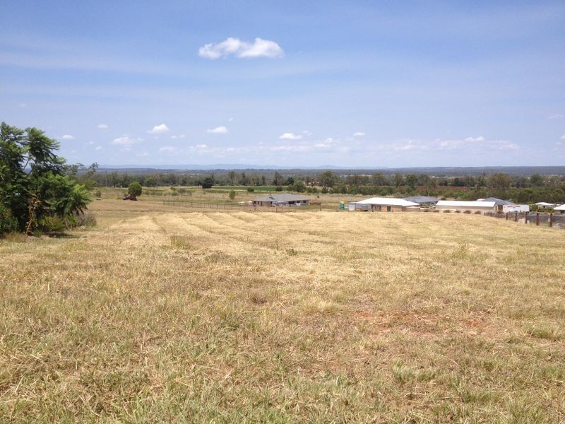 3 Crows Ash Crescent, Kingaroy QLD 4610