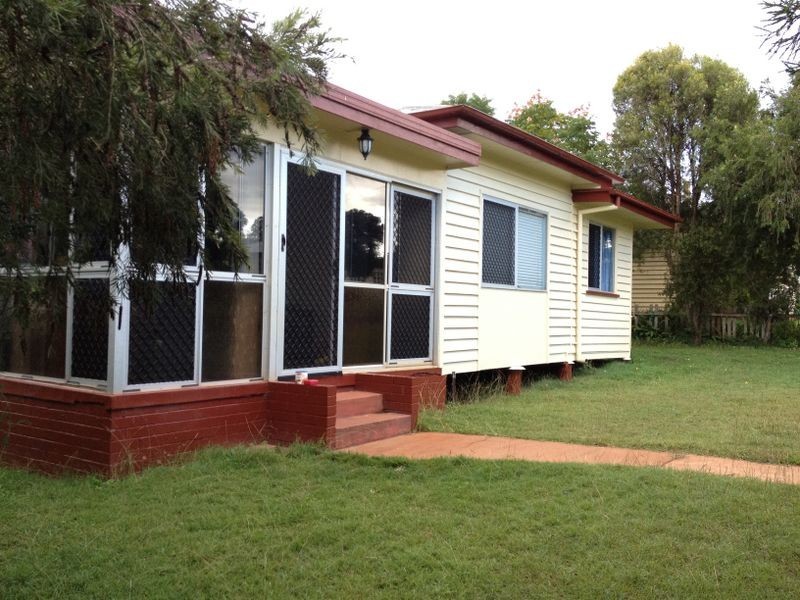 29 Arthur Street, Kingaroy QLD 4610