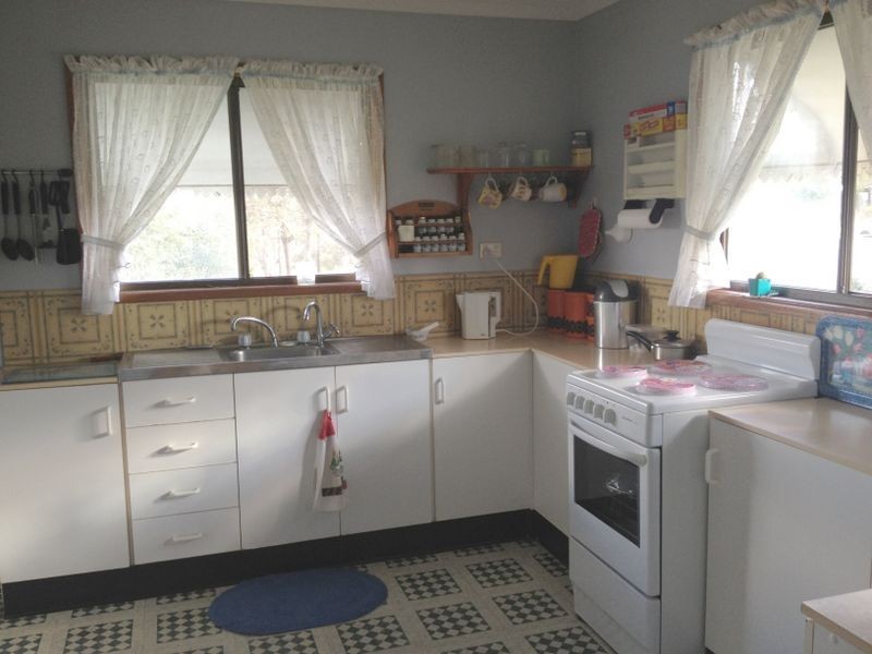75 Acacia Drive, Ellesmere QLD 4610