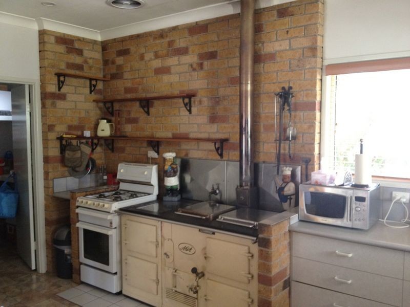 143 Franklins Road, Wattle Camp QLD 4615