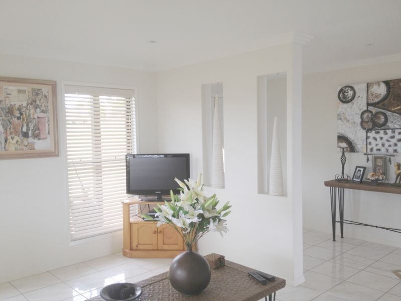 12 Meek Street, Tingoora QLD 4608