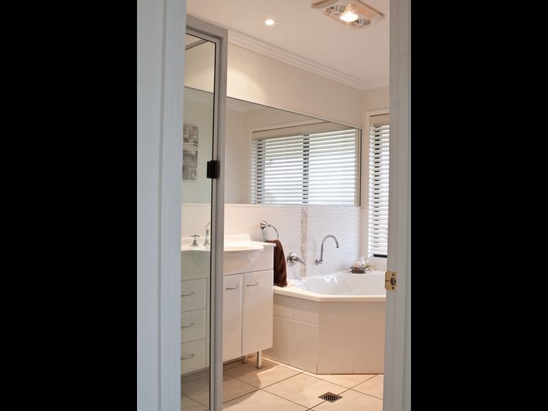 12 Meek Street, Tingoora QLD 4608