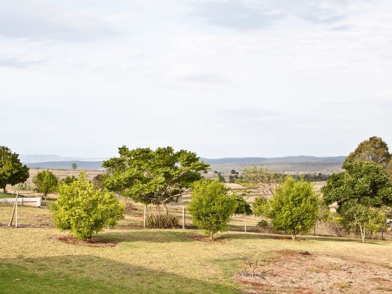 12 Meek Street, Tingoora QLD 4608