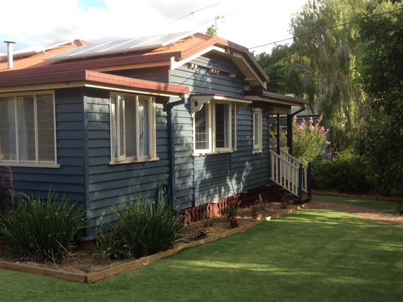 14 Gabbee Street, Kingaroy QLD 4610