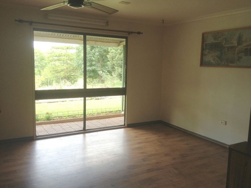 16 Ferne Road, Kingaroy QLD 4610