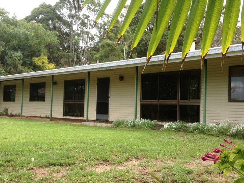 16 Ferne Road, Kingaroy QLD 4610