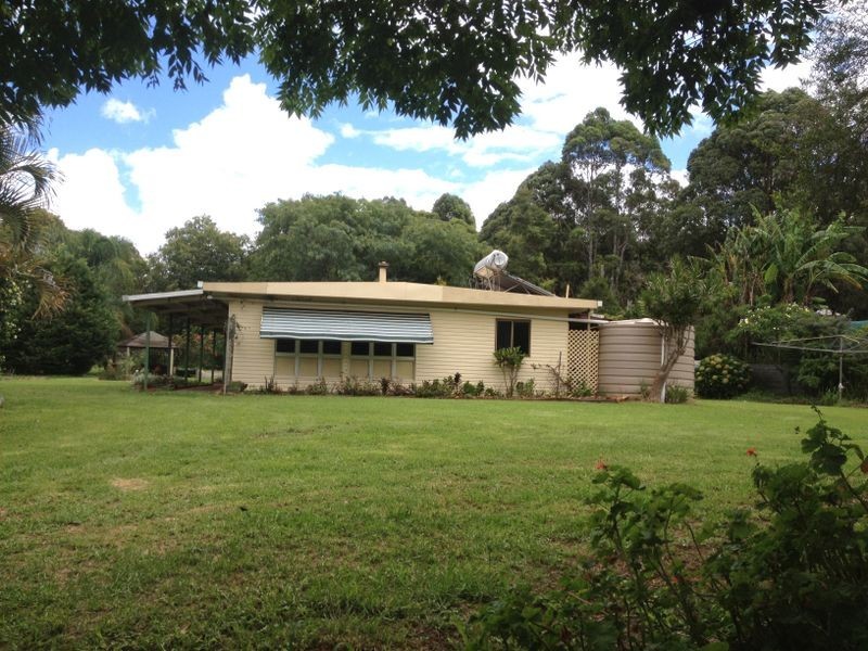 16 Ferne Road, Kingaroy QLD 4610