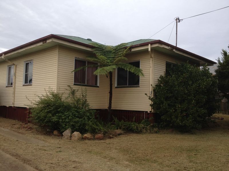 14 Kefford Street, Kingaroy QLD 4610