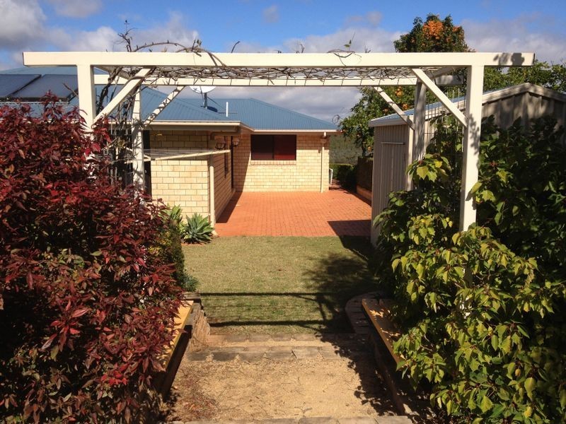 39 Magnussens Drive, Tingoora QLD 4608