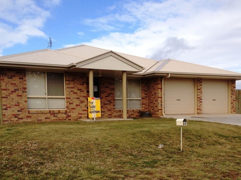 41 Buckingham Street, Kingaroy QLD 4610