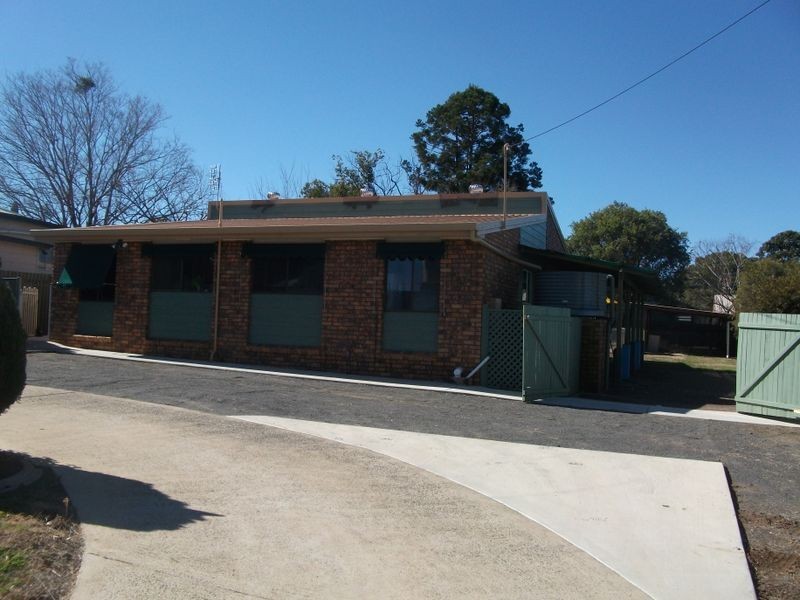 2 Gooyong Street, Kingaroy QLD 4610