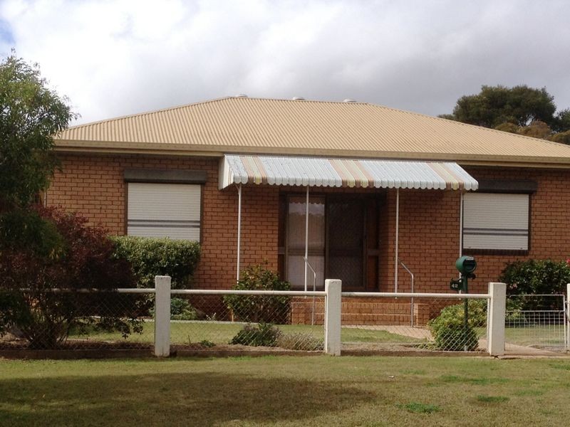 42 Hodge Street, Kingaroy QLD 4610