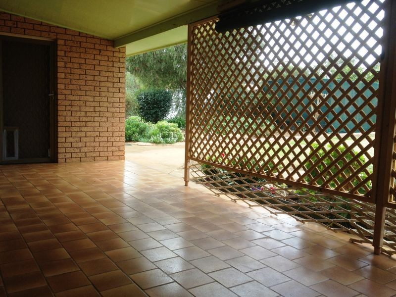 42 Hodge Street, Kingaroy QLD 4610