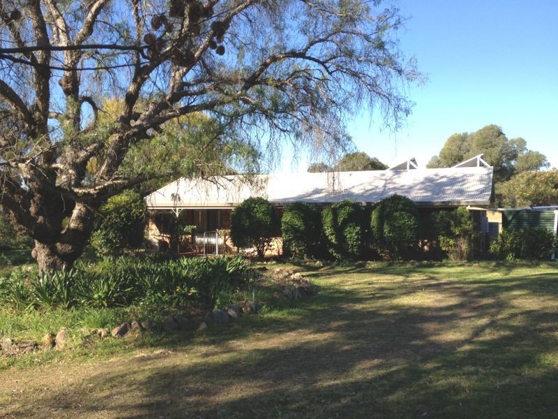 347 Izzards Road, Nanango QLD 4615