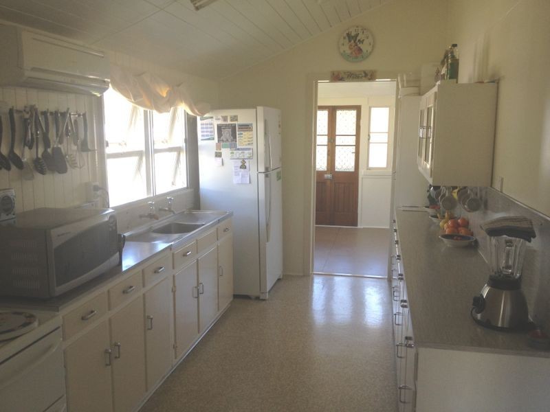 21 Cheadle Street, Yarraman QLD 4614