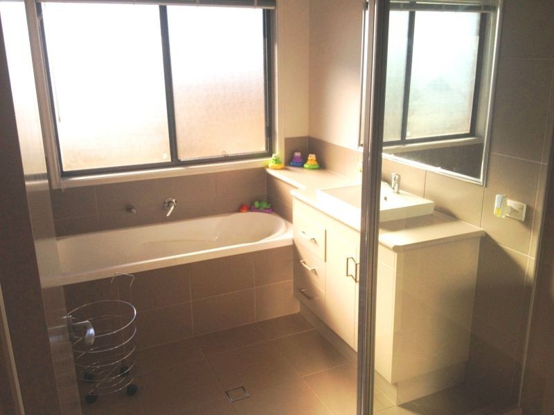 102 – 104 Rosella Parade, Kingaroy QLD 4610