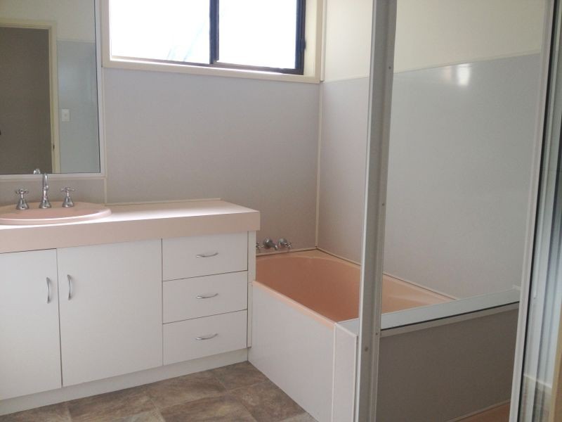 13 Windsor Circle, Kingaroy QLD 4610