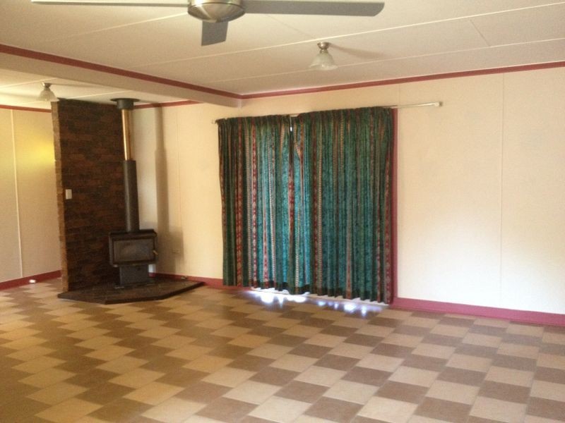 13 Booth Street, Kingaroy QLD 4610