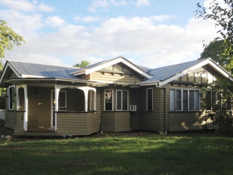 65 Albert Street, Kingaroy QLD 4610
