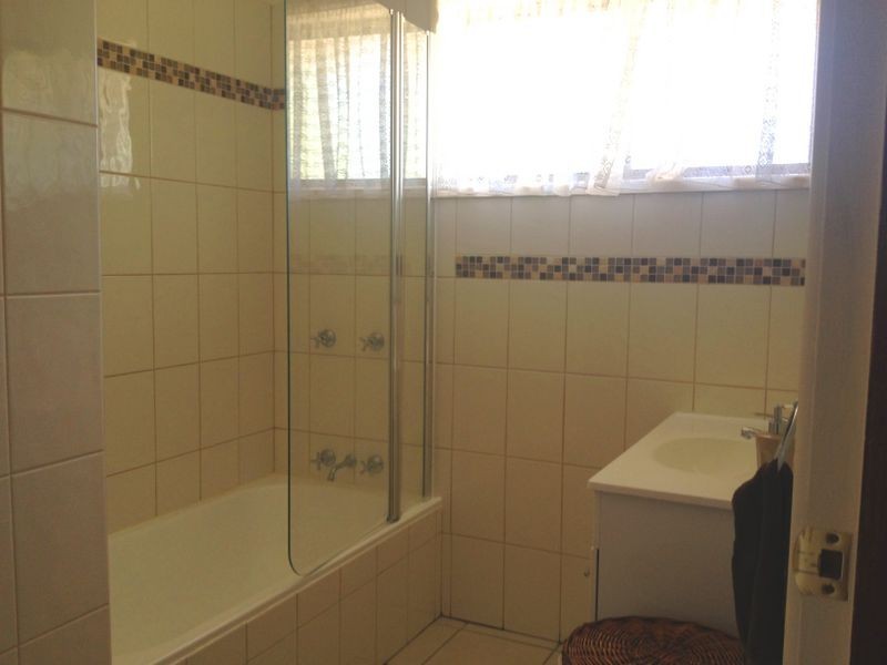 27 Keith Shaw Drive, Kingaroy QLD 4610