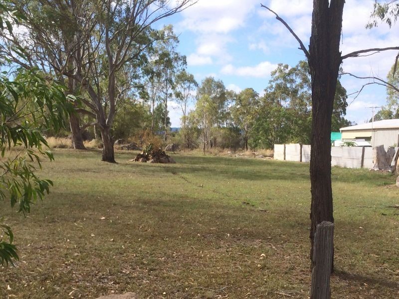 25 Poole Street, Maidenwell QLD 4615