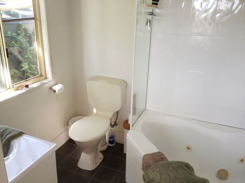63 Hicken Way, Nanango QLD 4615