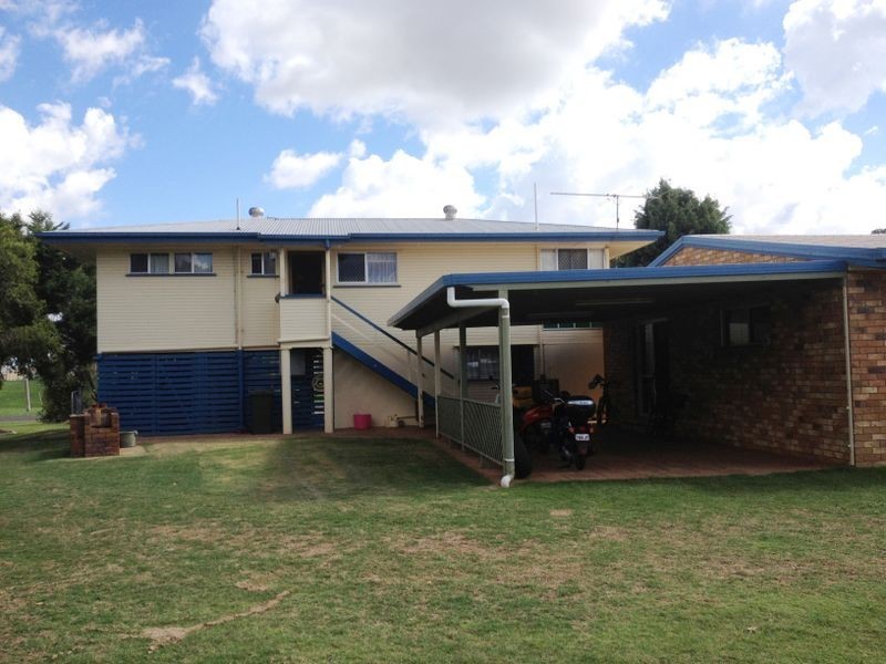 8 Baron Street, Kingaroy QLD 4610