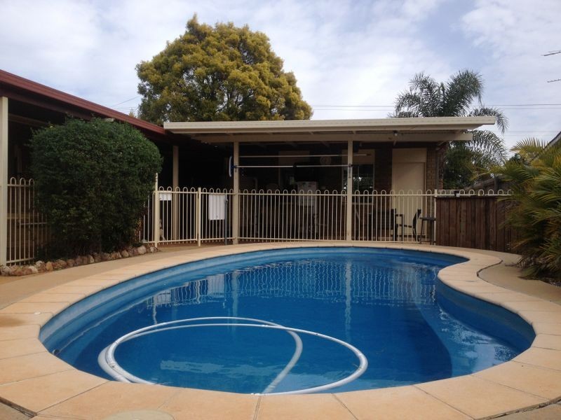 66 Walter Road, Kingaroy QLD 4610