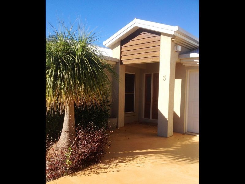 3 Wattle Street, Kingaroy QLD 4610