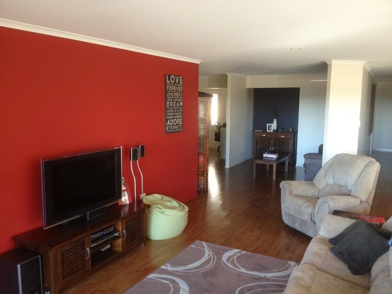 3 Wattle Street, Kingaroy QLD 4610