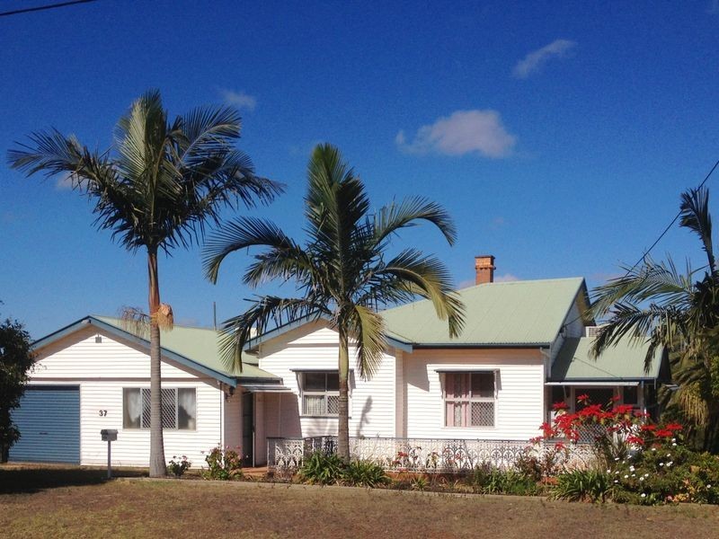 37 Coral Street, Kingaroy QLD 4610