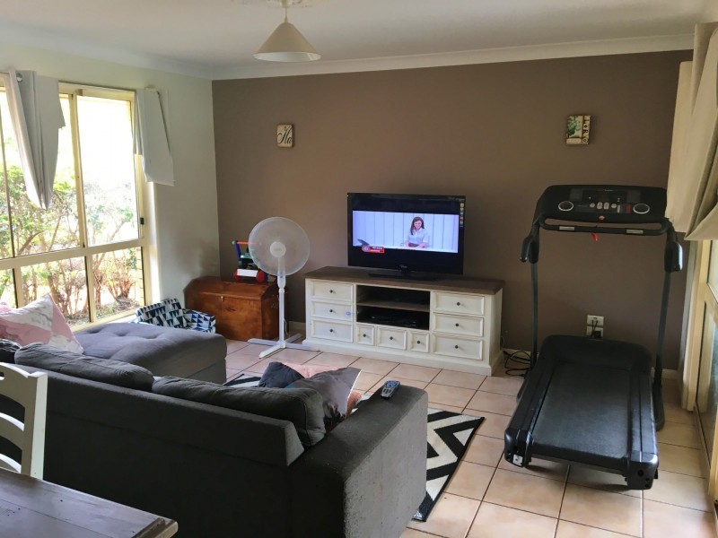 8 Raintree Ave, Kingaroy QLD 4610