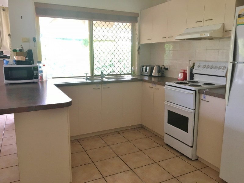 8 Raintree Ave, Kingaroy QLD 4610