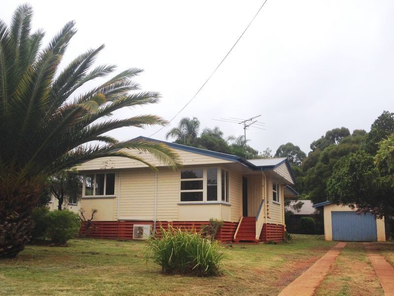 6 Murphy Street, Kingaroy QLD 4610