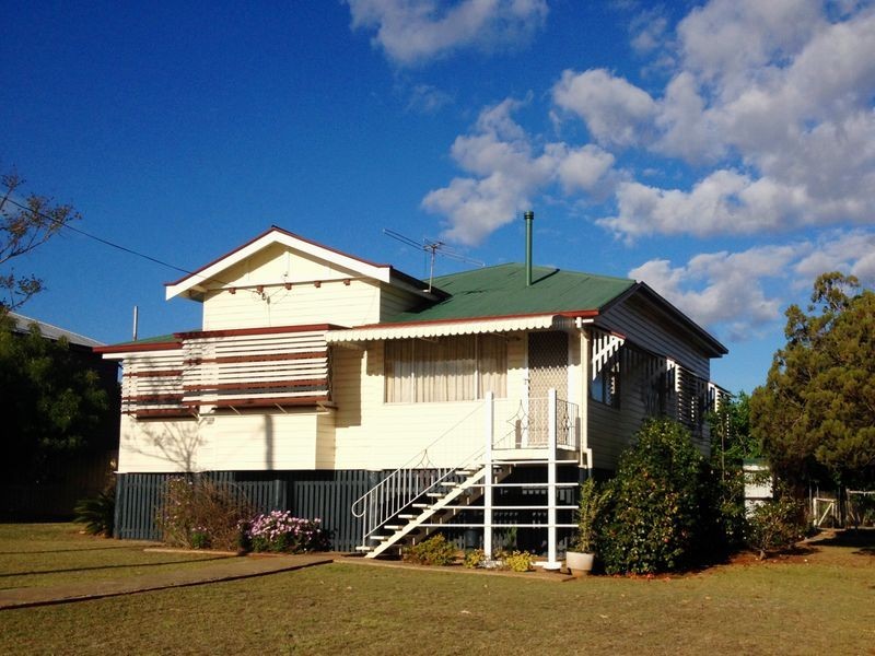 6 Fisher Street, Kingaroy QLD 4610