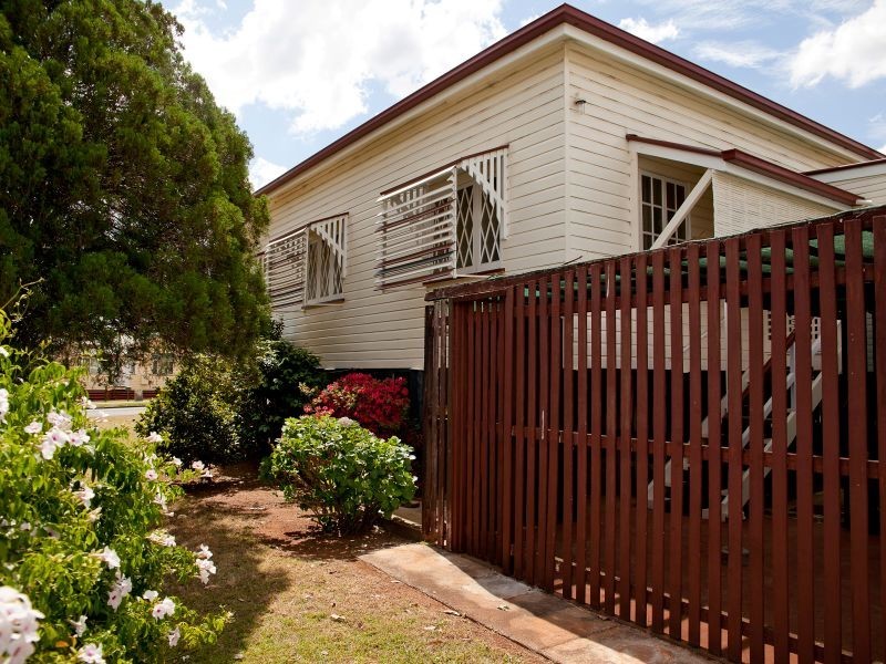 6 Fisher Street, Kingaroy QLD 4610