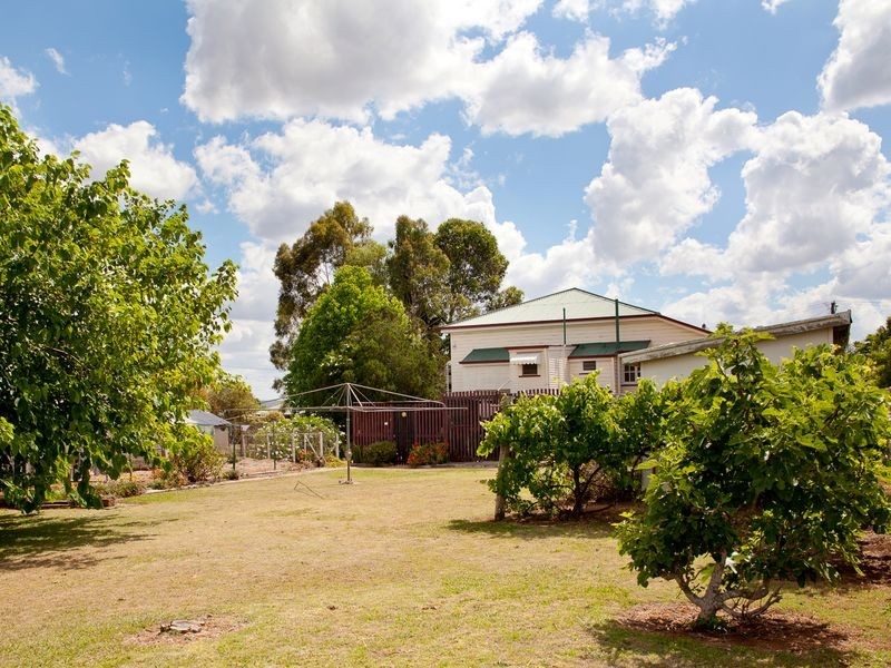 6 Fisher Street, Kingaroy QLD 4610