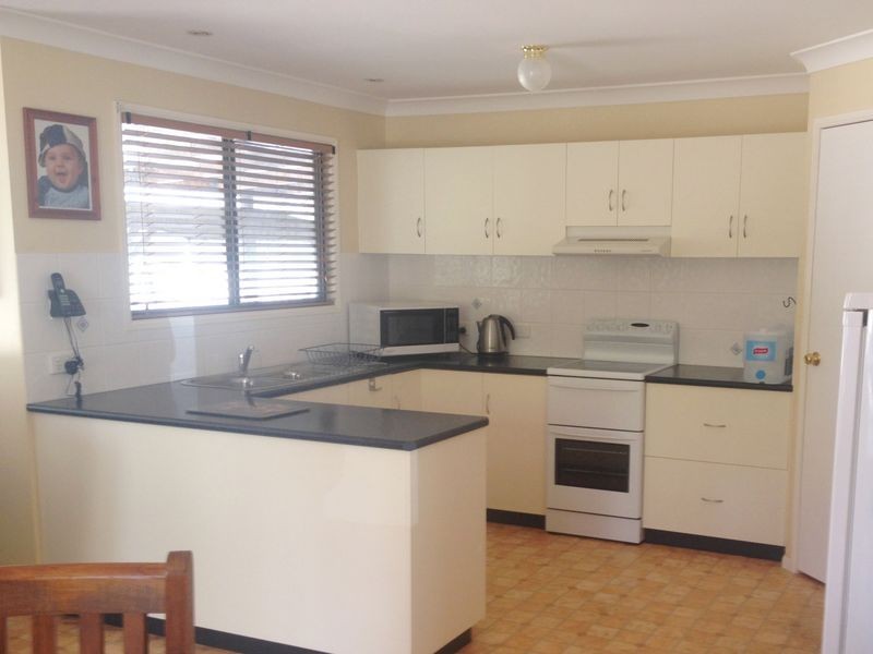 33 Farr Court, Wattle Camp QLD 4615