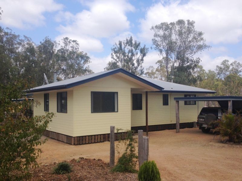 33 Farr Court, Wattle Camp QLD 4615