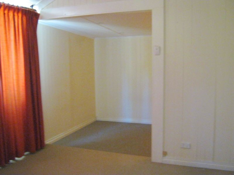 128 McQuire Road, Wattle Camp QLD 4615