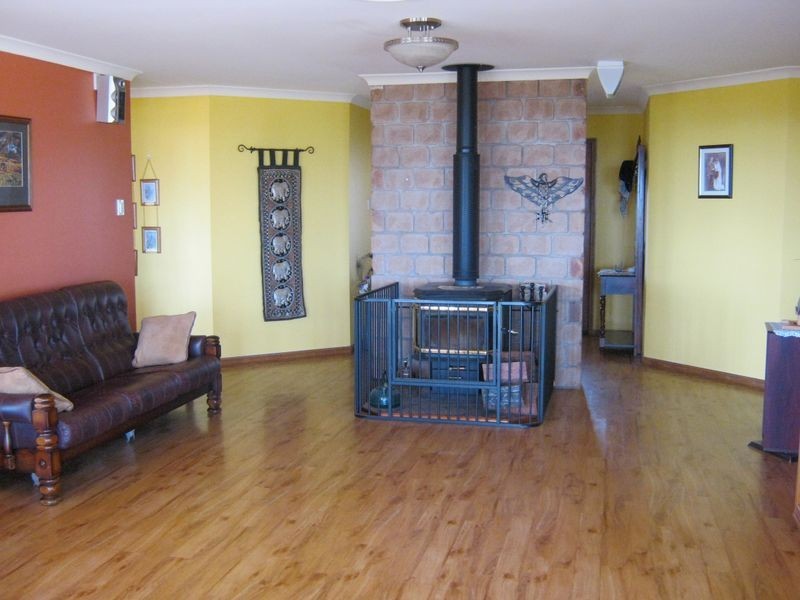 166 Hillsdale Road, Booie QLD 4610