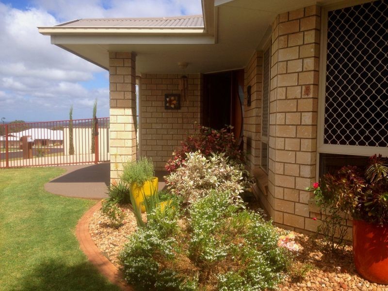 42 Bottlebrush Street, Kingaroy QLD 4610