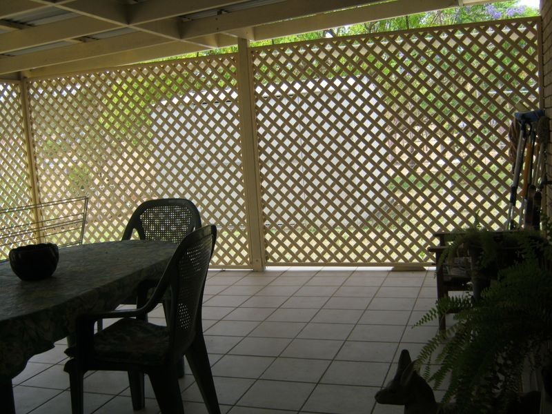 12 Burns Cres, Wondai QLD 4606